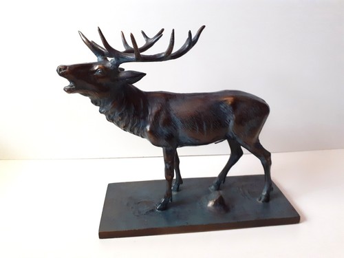 Röhrender hirsch metallguss - röhrender,