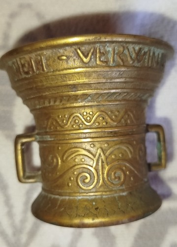 Alter massiver verzierter - alter,