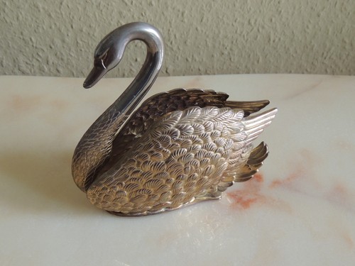 Schwan vergoldet