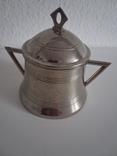 Alte dose metall - ,,
