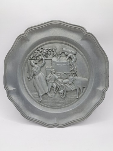 Vintage zink wandteller relief - vintage,