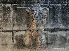 Metall Skulptur Weibliche Form